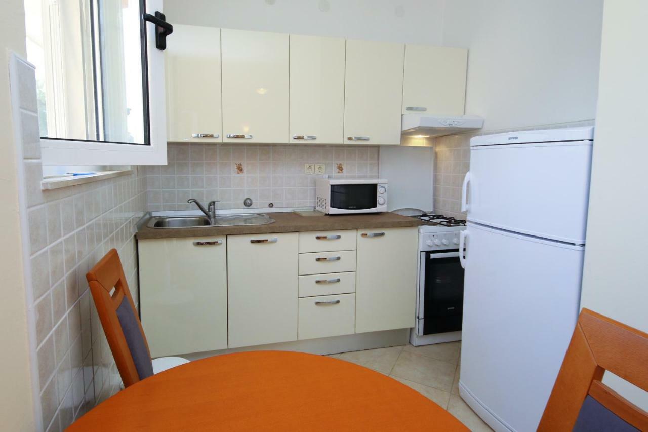 Apartment Mirni Kutak 시베니크 외부 사진